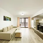 Forest View Oasis *